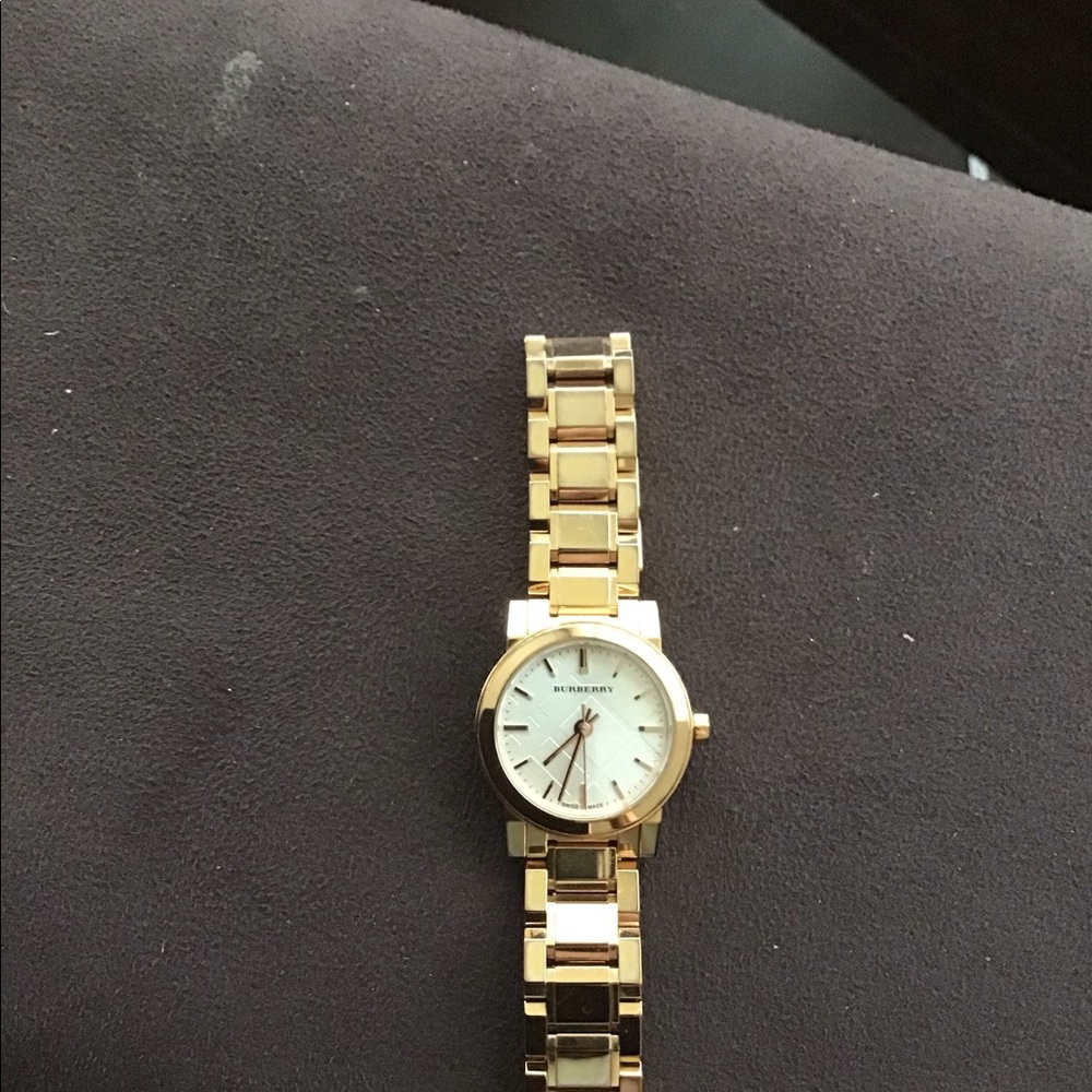 Burberry rose gold bu9204 watch